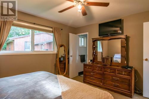 1415 Earl Street, Rossland, BC - Indoor Photo Showing Bedroom