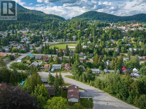 1415 Earl Street, Rossland, BC - Outdoor With View