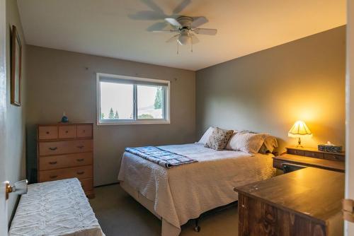 1415 Earl Street, Rossland, BC - Indoor Photo Showing Bedroom