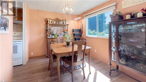 109 Meadows Drive, Bentinck Twp, ON - Indoor Photo Showing Dining Room