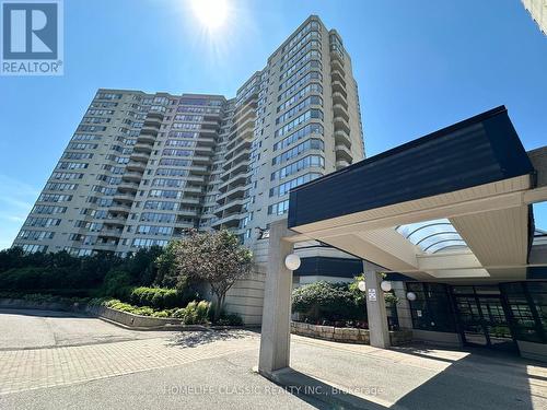 1509 - 150 Alton Towers Circle E, Toronto (Milliken), ON - Outdoor With Facade