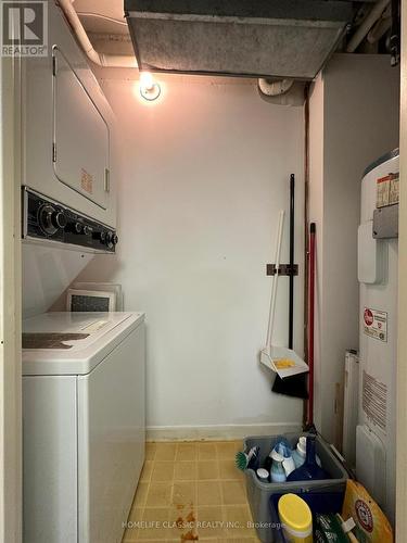 1509 - 150 Alton Towers Circle E, Toronto (Milliken), ON - Indoor Photo Showing Laundry Room