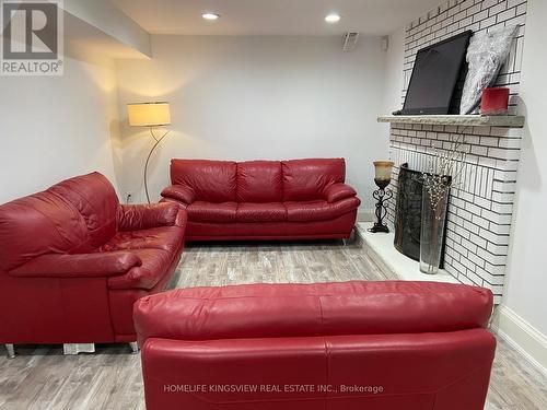 118 Birch Avenue, Richmond Hill, ON - Indoor Photo Showing Living Room With Fireplace