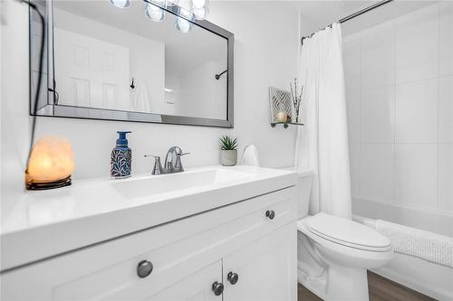 2050 Upper Middle Road|Unit #10, Burlington, ON - Indoor Photo Showing Bathroom