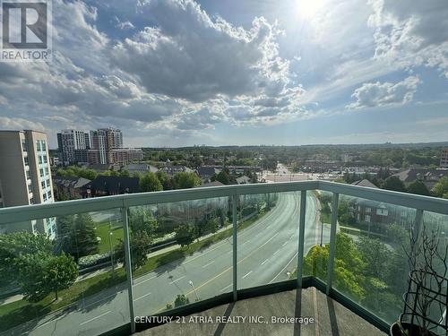 Ph11 - 3 Ellesmere Street, Richmond Hill, ON - Outdoor With View