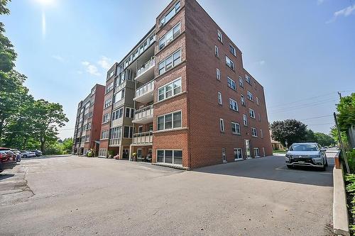 9 Grant Boulevard|Unit #107, Dundas, ON - Outdoor