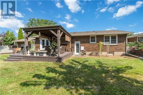 6966 Waterloo Drive, Niagara Falls, ON - Outdoor With Deck Patio Veranda