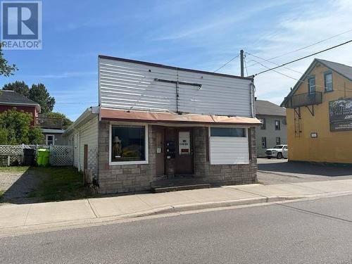 160 Bruce St, Sault Ste. Marie, ON - Outdoor