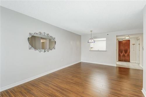 100 Burloak Drive|Unit #2405, Burlington, ON - Indoor Photo Showing Other Room