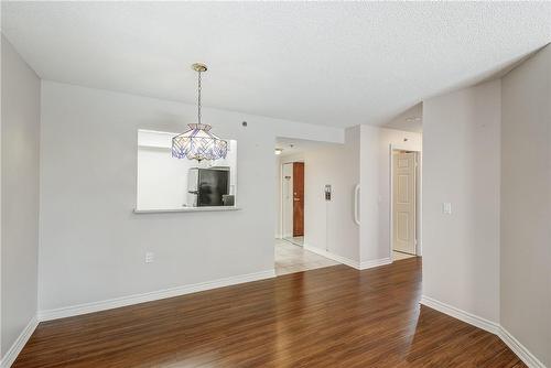 100 Burloak Drive|Unit #2405, Burlington, ON - Indoor Photo Showing Other Room