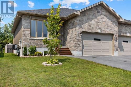 8 Billings Avenue W, South Dundas (702 - Iroquois), ON - Outdoor With Facade