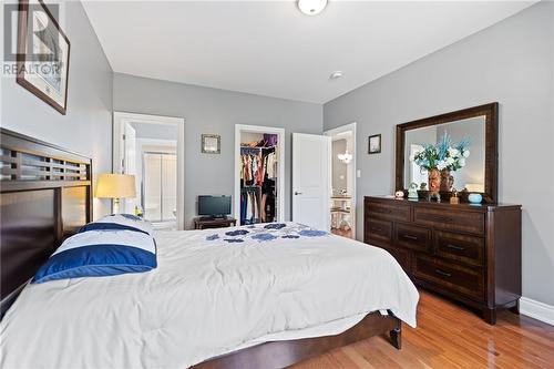 8 Billings Avenue W, South Dundas (702 - Iroquois), ON - Indoor Photo Showing Bedroom