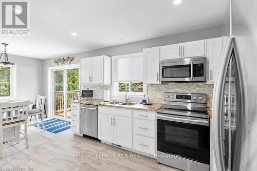 619 Pike Bay Road, Northern Bruce Peninsula, ON - Indoor Photo Showing Kitchen With Double Sink