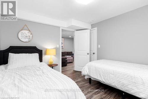 619 Pike Bay Road, Northern Bruce Peninsula, ON - Indoor Photo Showing Bedroom