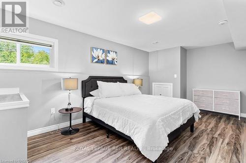 619 Pike Bay Road, Northern Bruce Peninsula, ON - Indoor Photo Showing Bedroom