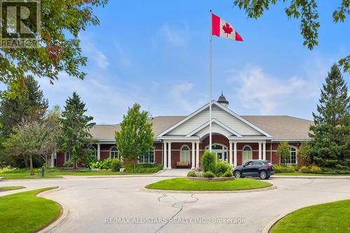 70 Arnie'S Chance, Whitchurch-Stouffville (Ballantrae), ON - Outdoor With Facade