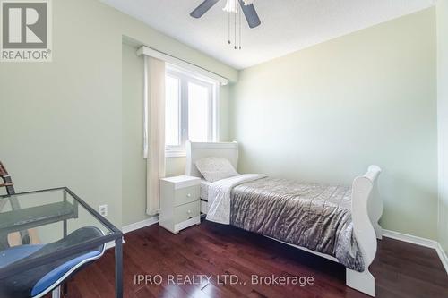 2963 Gulfstream Way, Mississauga (Meadowvale), ON - Indoor Photo Showing Bedroom