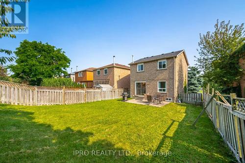 2963 Gulfstream Way, Mississauga, ON - Outdoor With Backyard With Exterior