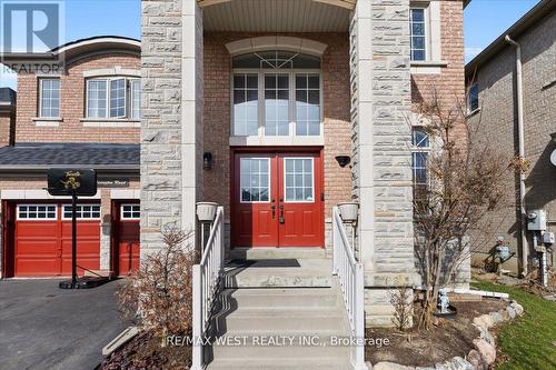 36 Lexington Road, Brampton, ON - Outdoor With Facade