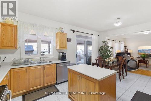 36 Lexington Road, Brampton, ON - Indoor Photo Showing Kitchen With Double Sink