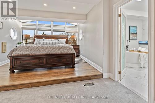 9 Hanover Court, Whitby (Lynde Creek), ON - Indoor Photo Showing Bedroom