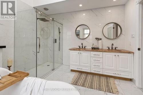 9 Hanover Court, Whitby (Lynde Creek), ON - Indoor Photo Showing Bathroom