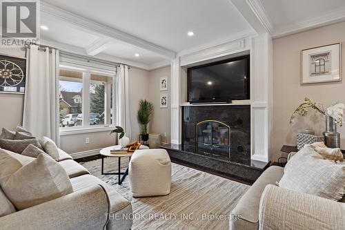 9 Hanover Court, Whitby (Lynde Creek), ON - Indoor Photo Showing Living Room With Fireplace