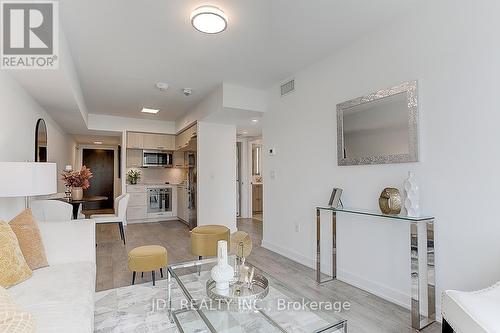 501 - 50 Mccaul Street, Toronto (Kensington-Chinatown), ON - Indoor Photo Showing Living Room