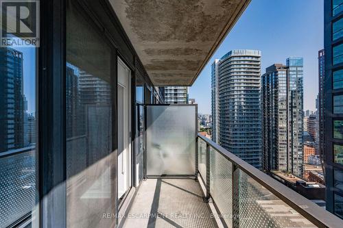 3310 - 125 Blue Jays Way, Toronto (Waterfront Communities), ON 