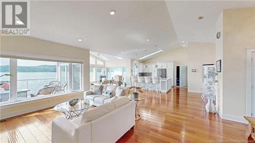 493 Gondola Point Road, Quispamsis, NB - Indoor Photo Showing Living Room