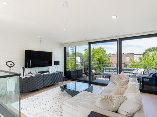 Mezzanine - 587 Rue Bourgeoys, Montréal (Le Sud-Ouest), QC - Indoor Photo Showing Living Room