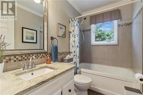 245 Whitepine Road, Riverview, NB - Indoor Photo Showing Bathroom