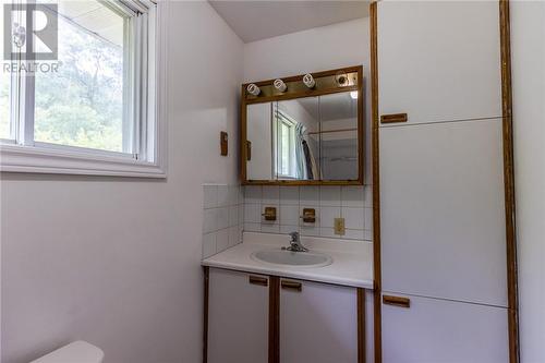 5679 Highway 17, Serpent River, ON - Indoor Photo Showing Bathroom