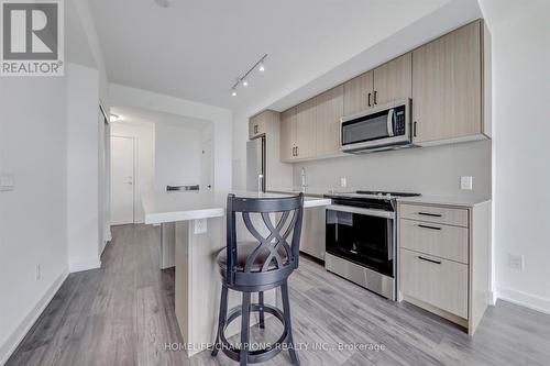 602 - 681 Yonge Street, Barrie (Painswick South), ON - Indoor Photo Showing Kitchen