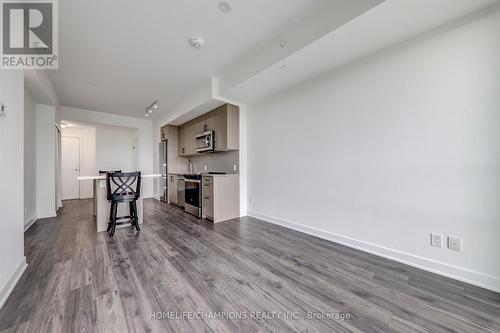 602 - 681 Yonge Street, Barrie (Painswick South), ON - Indoor Photo Showing Kitchen