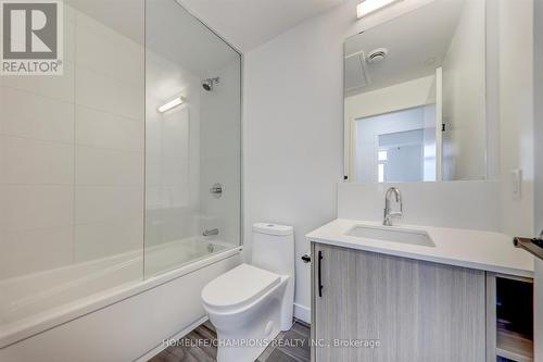 602 - 681 Yonge Street, Barrie (Painswick South), ON - Indoor Photo Showing Bathroom