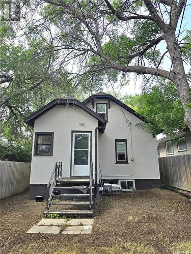 1457 Empress Street, Regina, SK - Outdoor