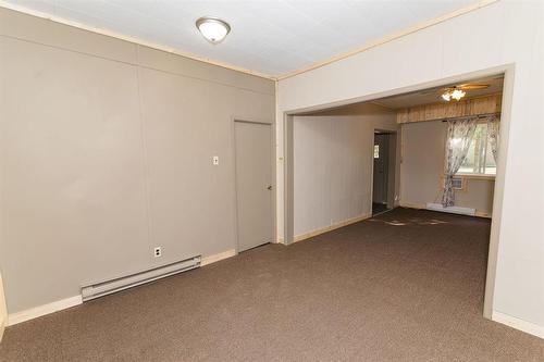 28 Second Street, Swan Lake, MB - Indoor Photo Showing Other Room