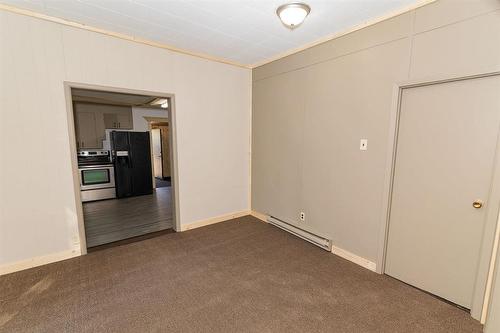 28 Second Street, Swan Lake, MB - Indoor Photo Showing Other Room