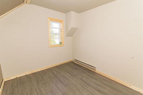 28 Second Street, Swan Lake, MB - Indoor Photo Showing Other Room