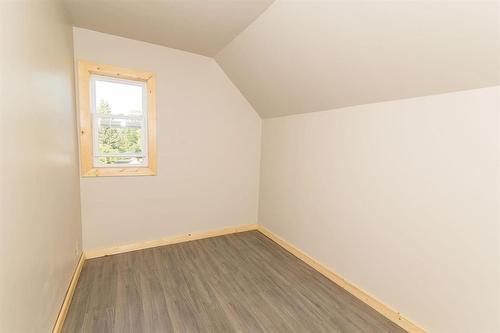 28 Second Street, Swan Lake, MB - Indoor Photo Showing Other Room