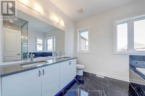 56 Rustle Woods Avenue, Markham (Cornell), ON - Indoor Photo Showing Bathroom