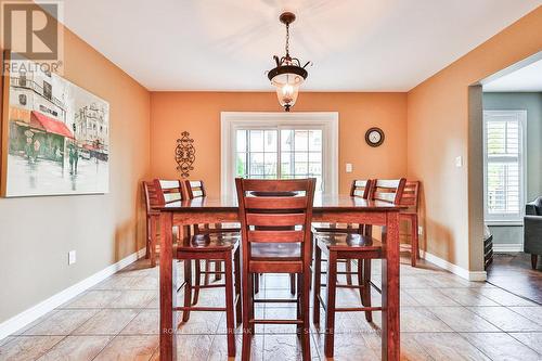 251 Sirente Drive, Hamilton (Crerar), ON - Indoor Photo Showing Dining Room