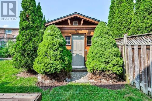 251 Sirente Drive, Hamilton, ON - Outdoor