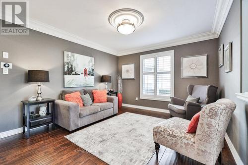 251 Sirente Drive, Hamilton, ON - Indoor Photo Showing Living Room