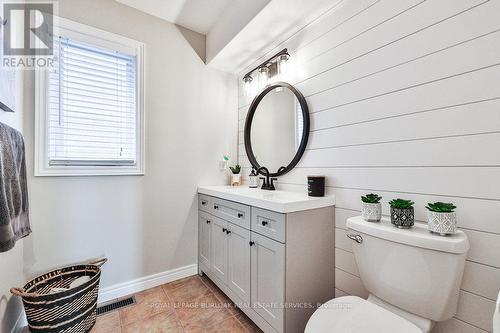 251 Sirente Drive, Hamilton (Crerar), ON - Indoor Photo Showing Bathroom