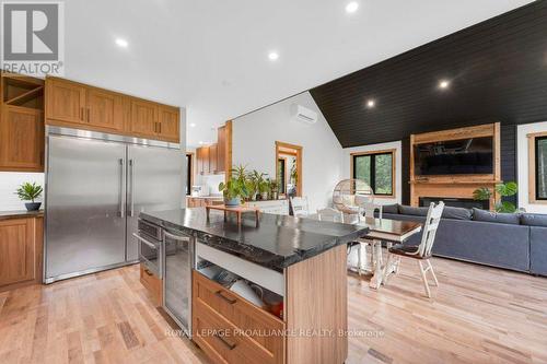 990 French Settlement Road, Tweed, ON - Indoor Photo Showing Kitchen With Upgraded Kitchen