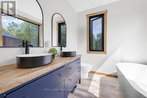 990 French Settlement Road, Tweed, ON - Indoor Photo Showing Bathroom