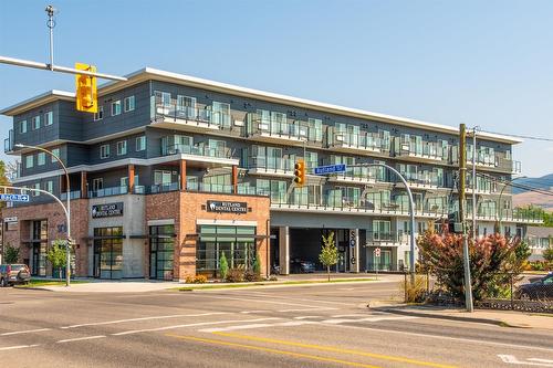 205-615 Rutland Road, Kelowna, BC - Outdoor