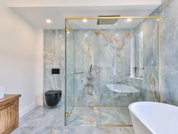 Ensuite bathroom - 